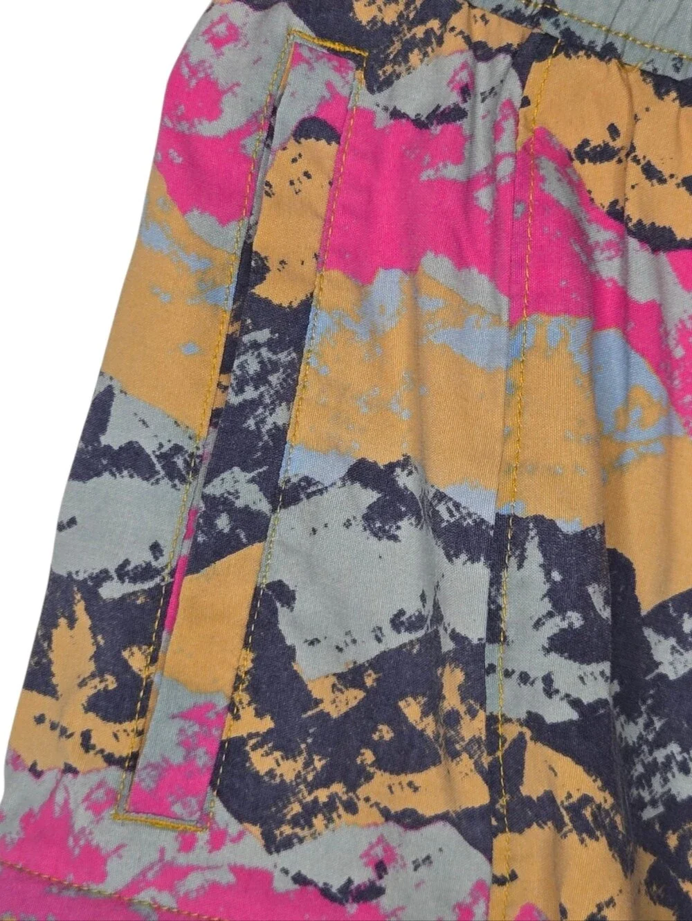 The North Face Mens Arrowwood Yellow Mountain Print Class V Belted Shorts Medium